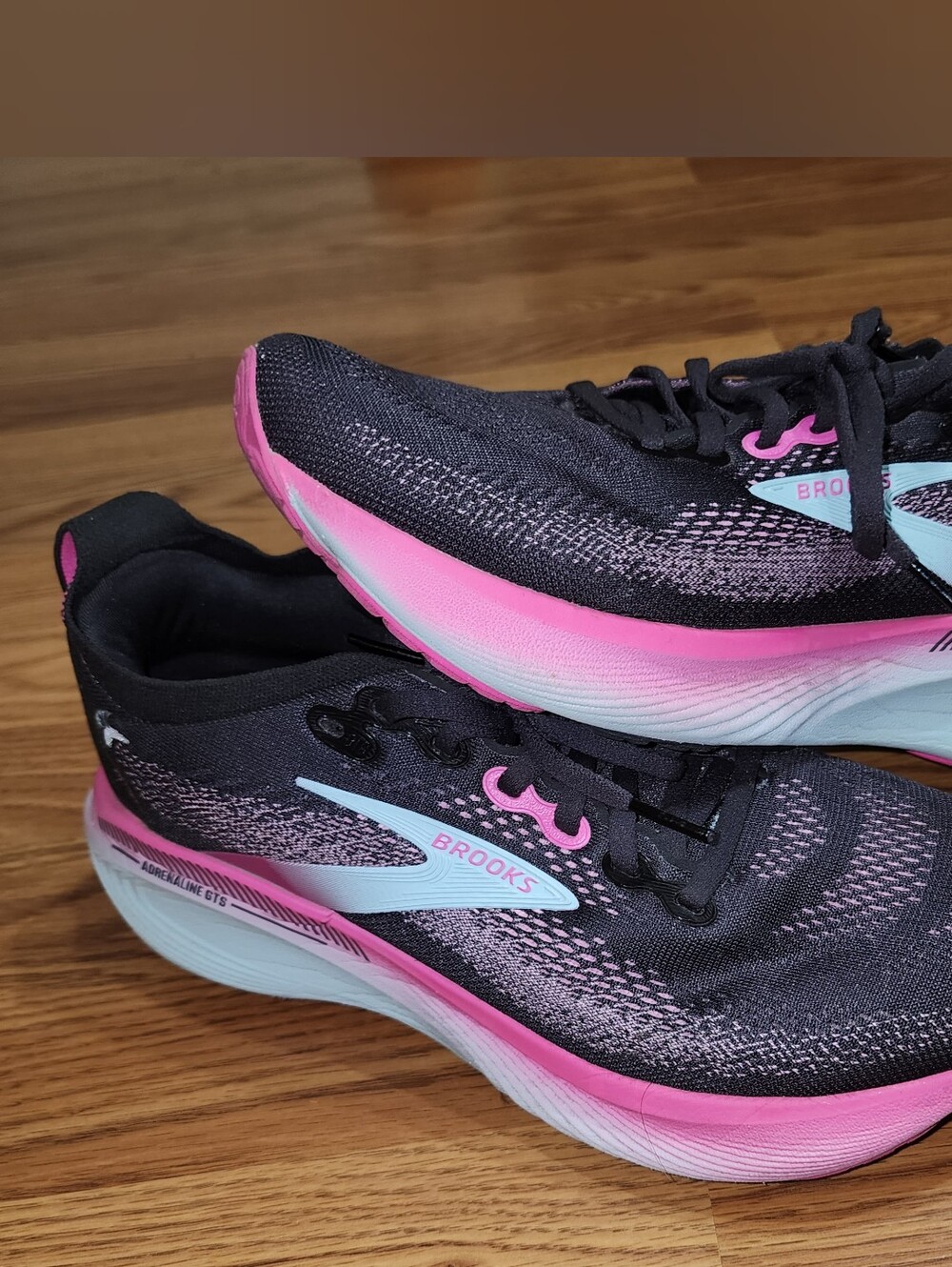 Brooks Adrenaline GTS 25 Women’s 9.5 B Black Pink Running Shoes 1204431B064